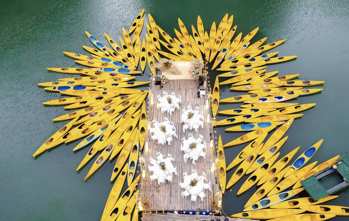 PONTOON EVENT - HALONG BAY